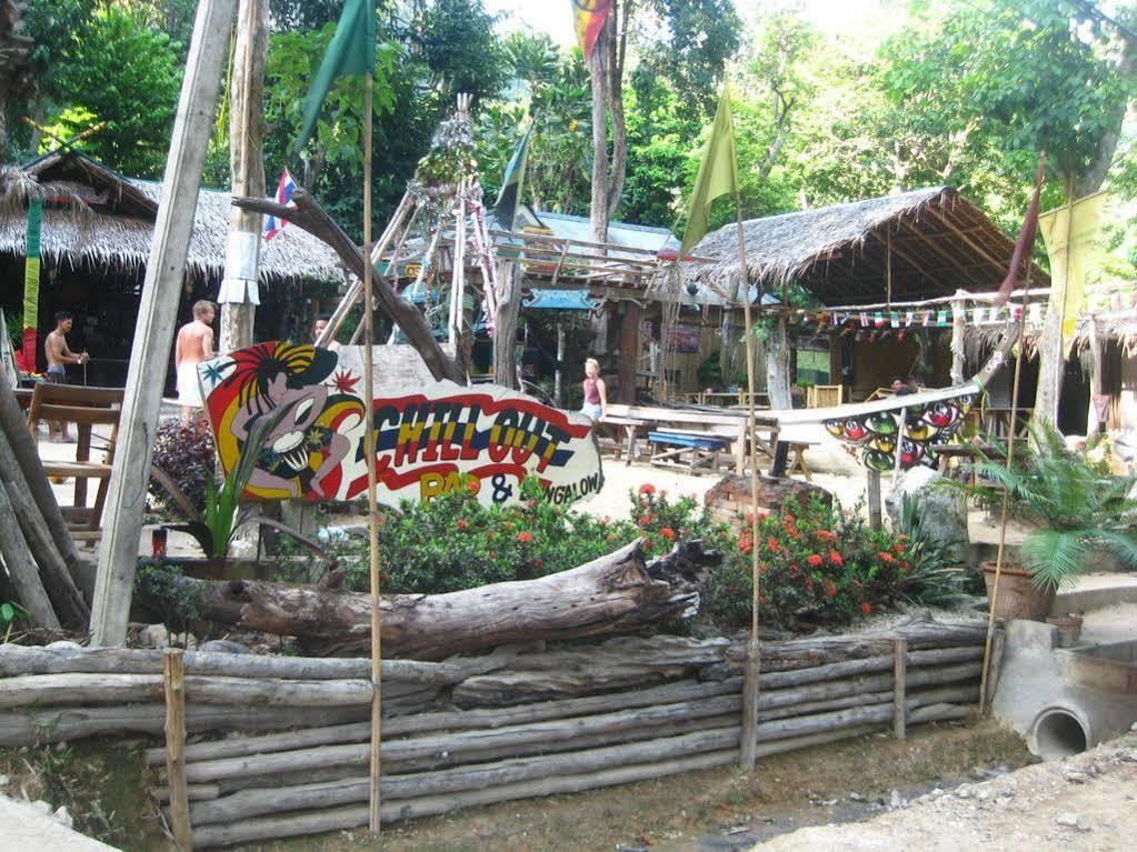 Chill Out Bar & Bungalow Railay Beach Exterior photo