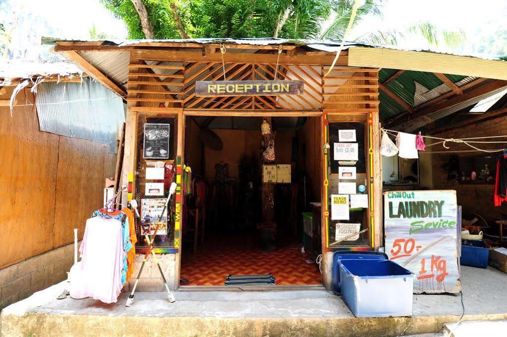 Chill Out Bar & Bungalow Railay Beach Exterior photo